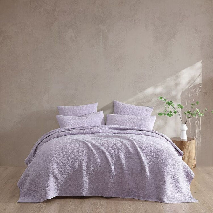 Lilac Kayo Coverlet