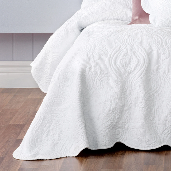 Bianca Cordelia White Bedspread Set