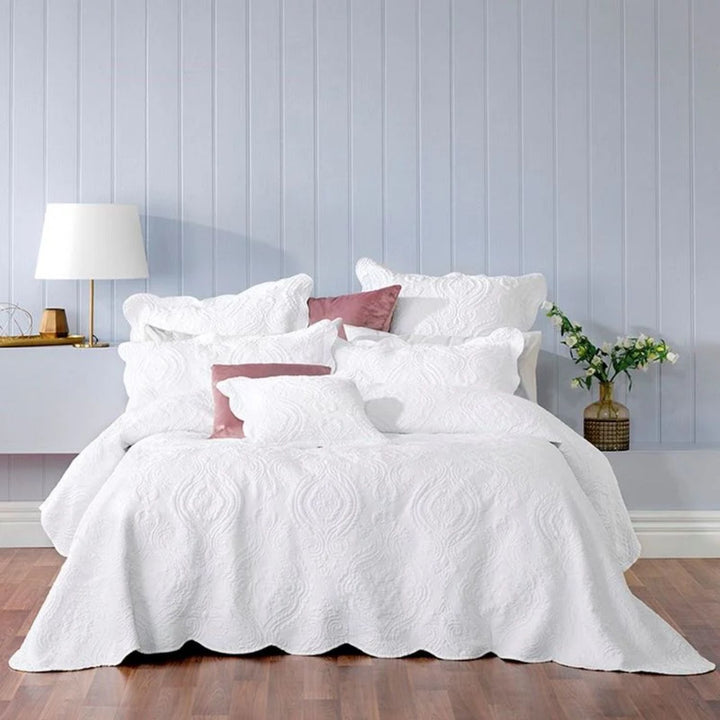 Bianca Cordelia White Bedspread Set