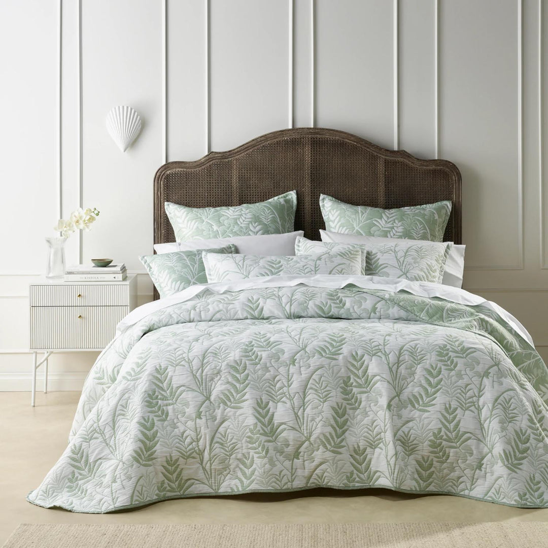 Bianca Eden Green Bedspread Set