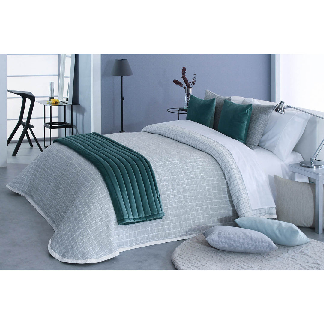 Devon reversible bedspread