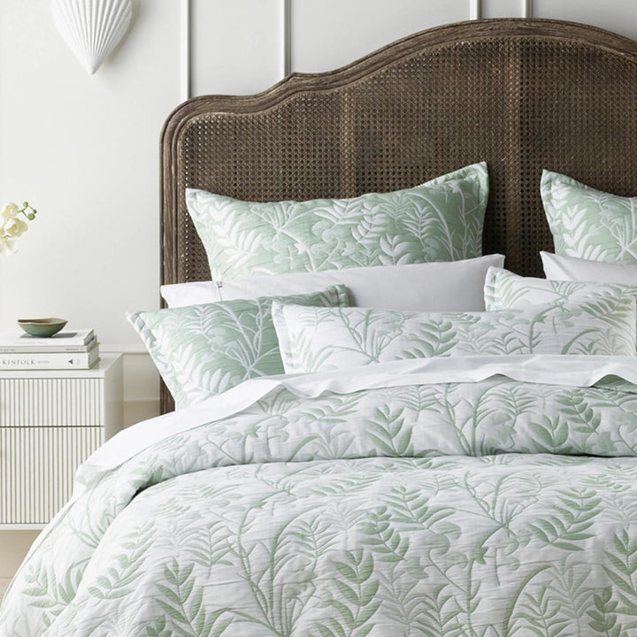 Bianca Eden Green Bedspread Set