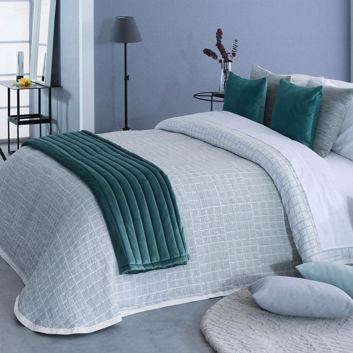 Devon reversible bedspread