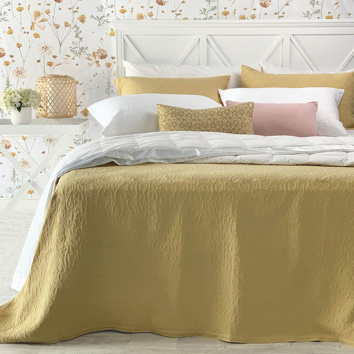 Linensmith Freya Bedspread Set Dijon