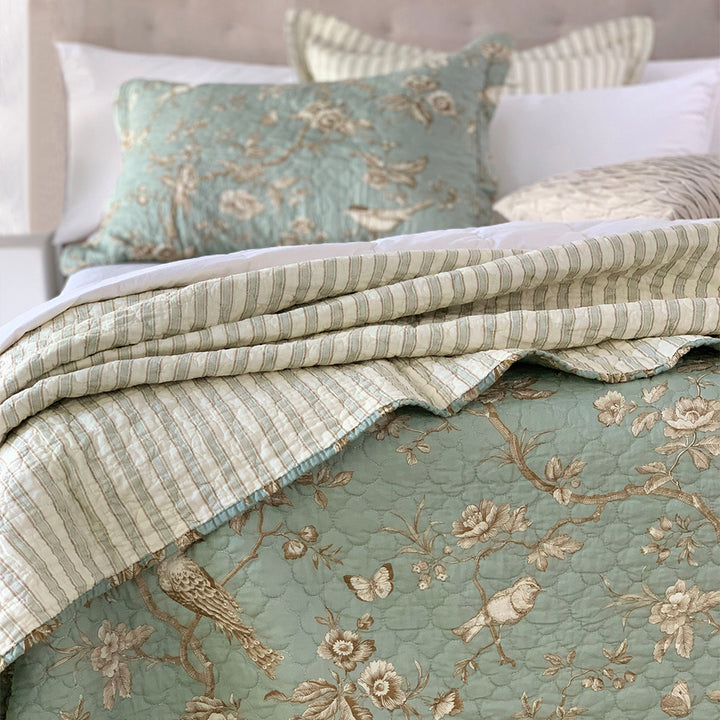 Trellis quilted toile Coverlet Set